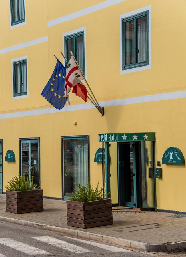 New Petit Hotel Tempio Pausania Exterior foto
